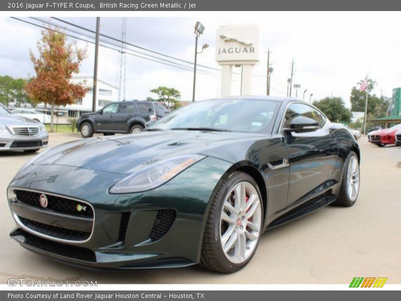Front 3/4 View of 2016 F-TYPE R Coupe