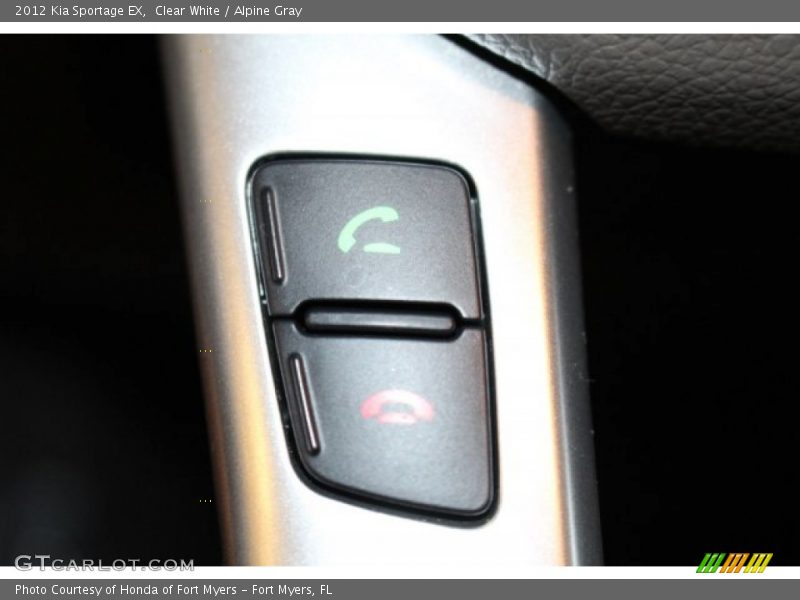 Clear White / Alpine Gray 2012 Kia Sportage EX