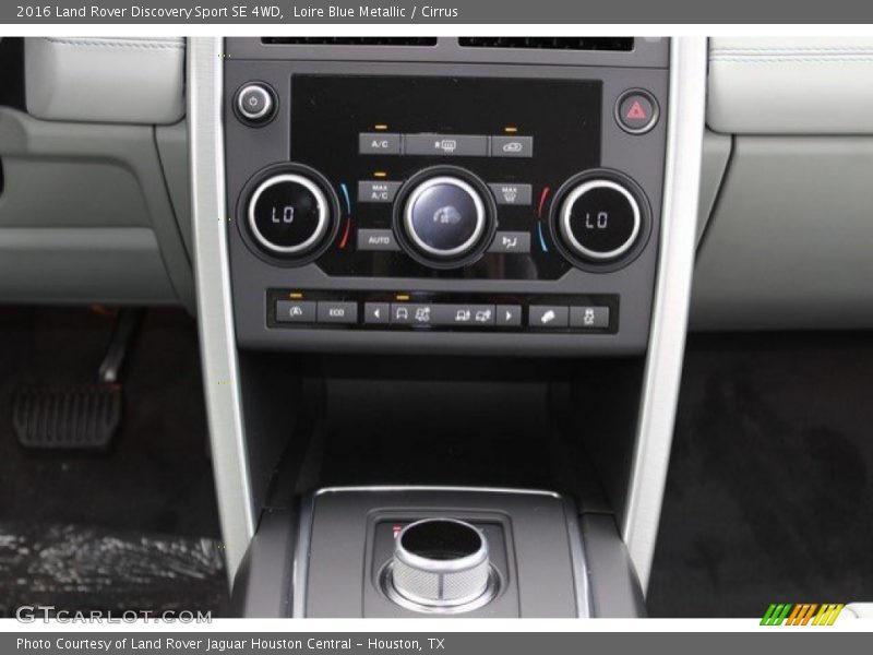 Loire Blue Metallic / Cirrus 2016 Land Rover Discovery Sport SE 4WD
