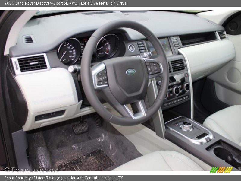 Loire Blue Metallic / Cirrus 2016 Land Rover Discovery Sport SE 4WD