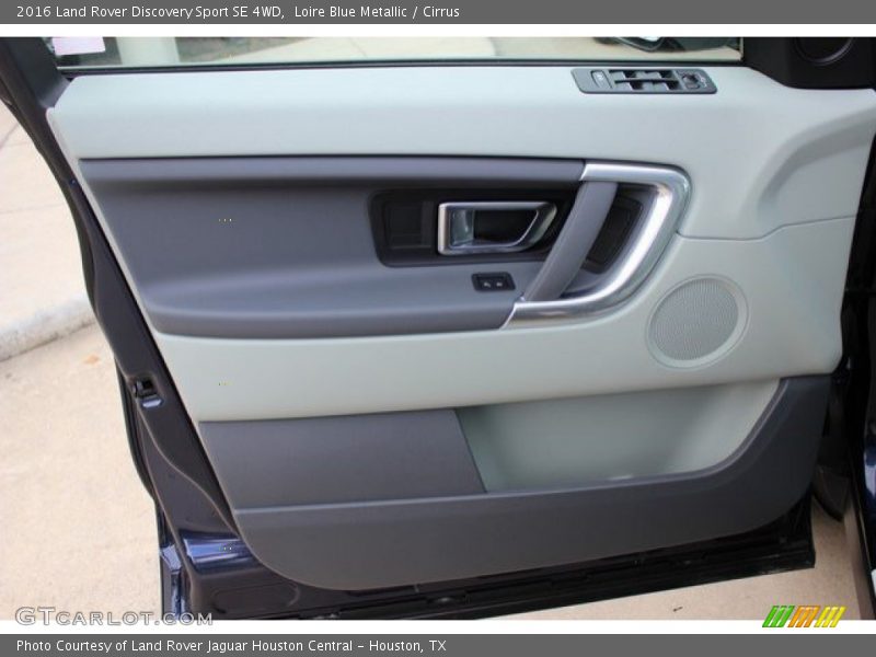 Loire Blue Metallic / Cirrus 2016 Land Rover Discovery Sport SE 4WD