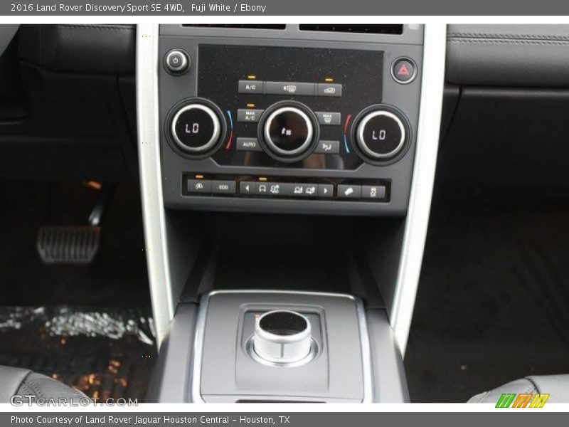 Fuji White / Ebony 2016 Land Rover Discovery Sport SE 4WD