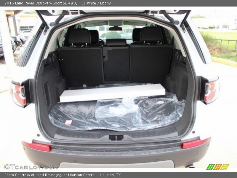 Fuji White / Ebony 2016 Land Rover Discovery Sport SE 4WD