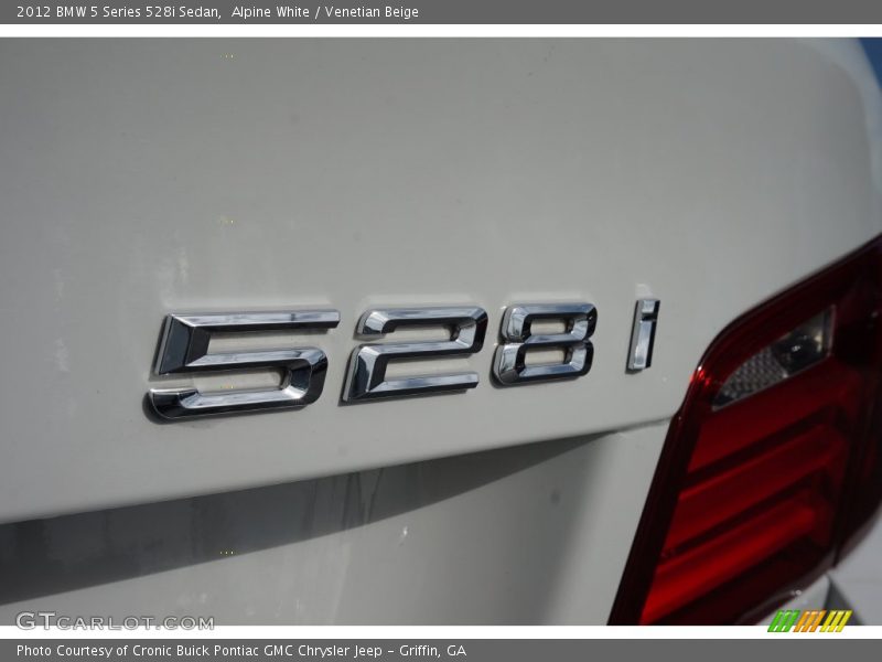 Alpine White / Venetian Beige 2012 BMW 5 Series 528i Sedan