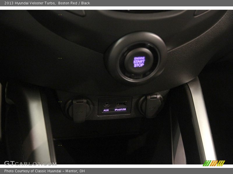 Boston Red / Black 2013 Hyundai Veloster Turbo