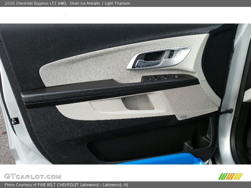 Silver Ice Metallic / Light Titanium 2016 Chevrolet Equinox LTZ AWD