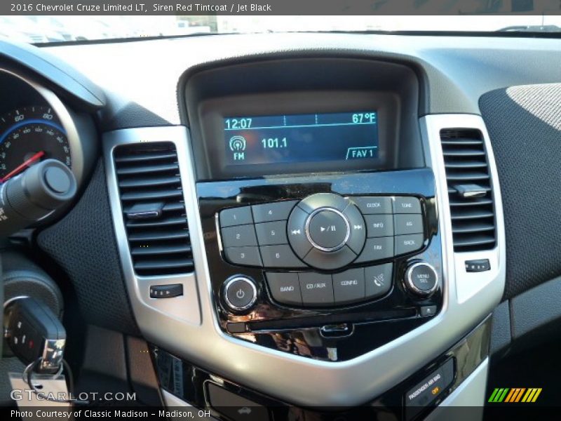 Siren Red Tintcoat / Jet Black 2016 Chevrolet Cruze Limited LT