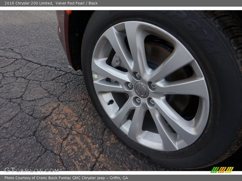 Velvet Red Pearl / Black 2016 Chrysler 200 Limited