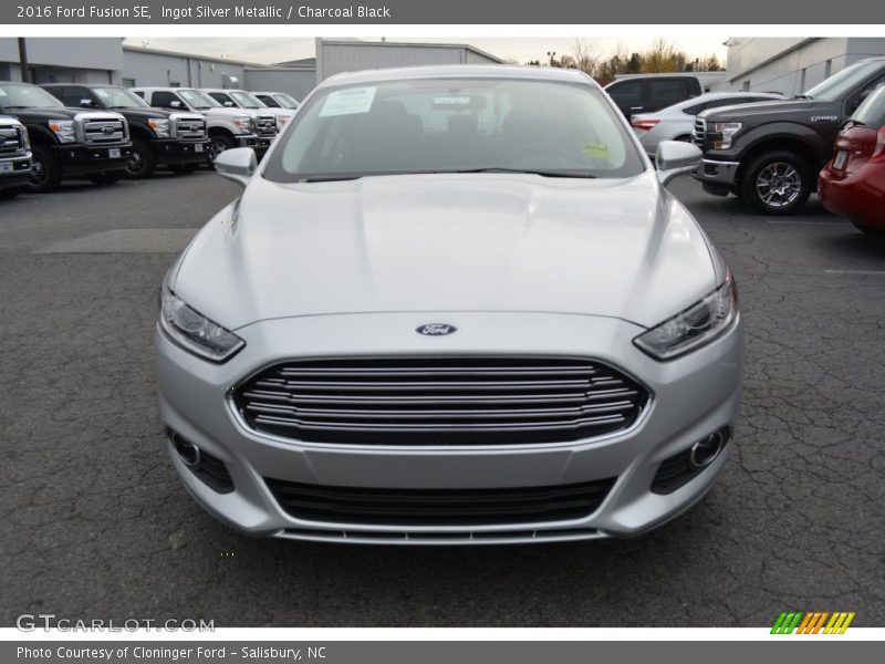 Ingot Silver Metallic / Charcoal Black 2016 Ford Fusion SE