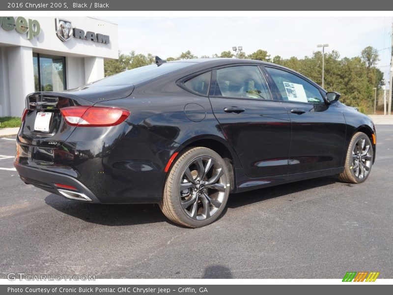 Black / Black 2016 Chrysler 200 S