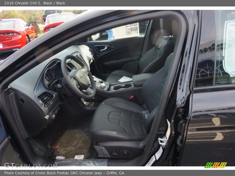 Black / Black 2016 Chrysler 200 S