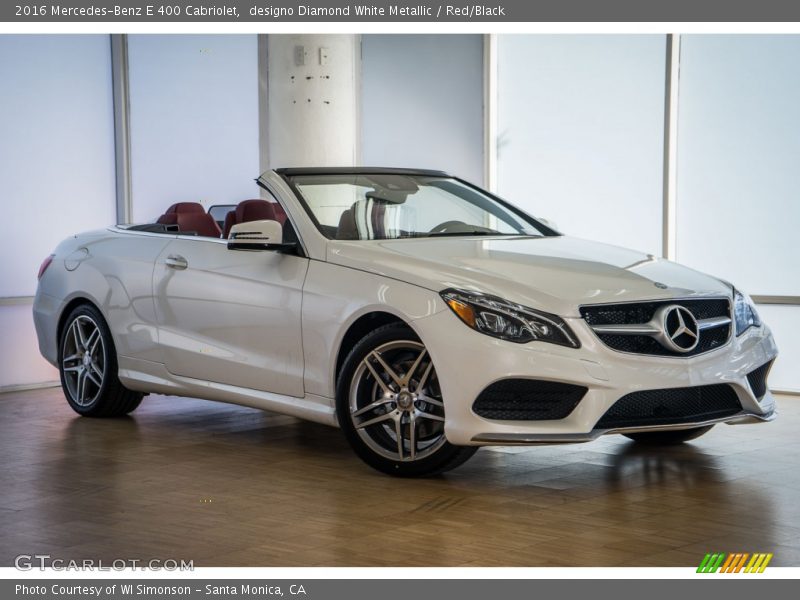 Front 3/4 View of 2016 E 400 Cabriolet