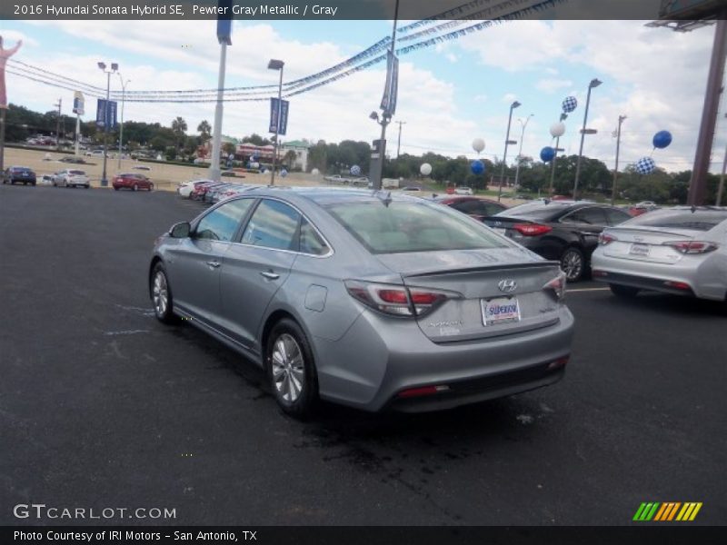 Pewter Gray Metallic / Gray 2016 Hyundai Sonata Hybrid SE