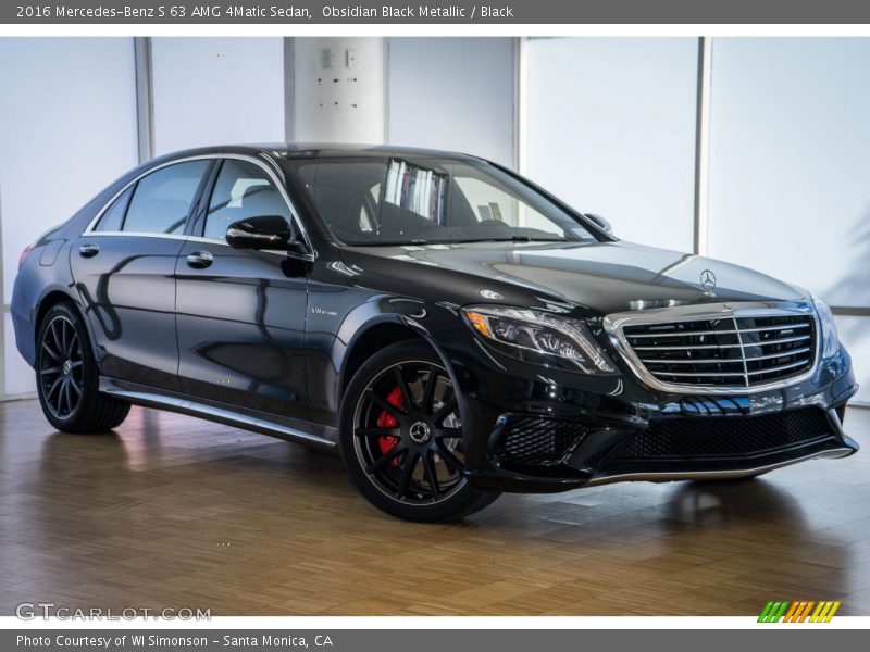 Front 3/4 View of 2016 S 63 AMG 4Matic Sedan