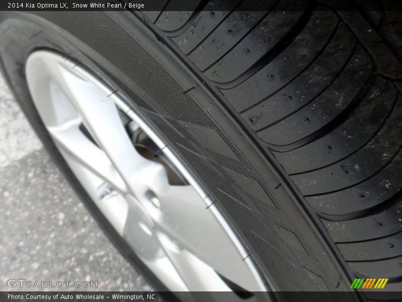 Snow White Pearl / Beige 2014 Kia Optima LX