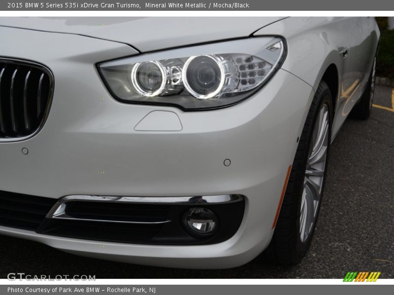 Mineral White Metallic / Mocha/Black 2015 BMW 5 Series 535i xDrive Gran Turismo
