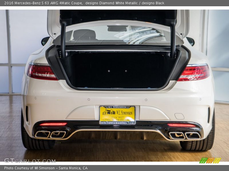 designo Diamond White Metallic / designo Black 2016 Mercedes-Benz S 63 AMG 4Matic Coupe