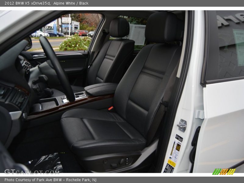 Alpine White / Black 2012 BMW X5 xDrive35d