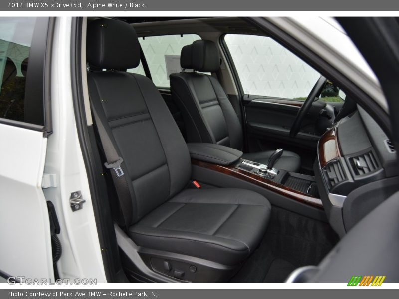 Alpine White / Black 2012 BMW X5 xDrive35d