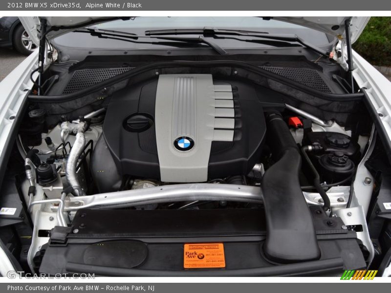 Alpine White / Black 2012 BMW X5 xDrive35d
