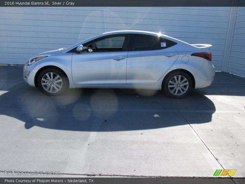 Silver / Gray 2016 Hyundai Elantra SE