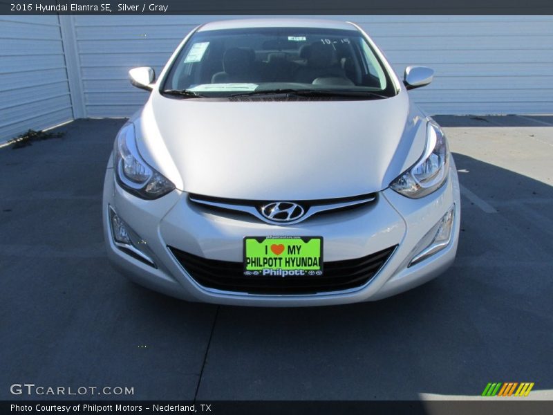 Silver / Gray 2016 Hyundai Elantra SE