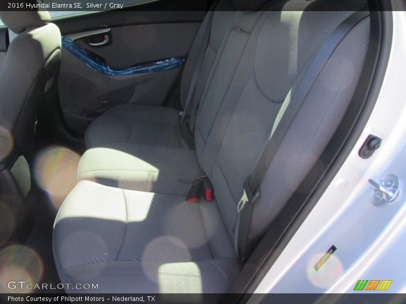 Silver / Gray 2016 Hyundai Elantra SE