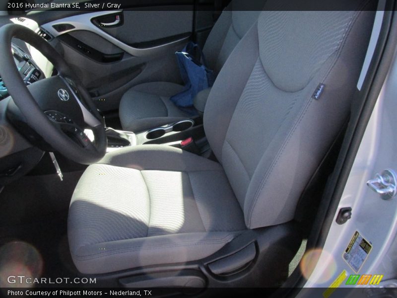 Silver / Gray 2016 Hyundai Elantra SE