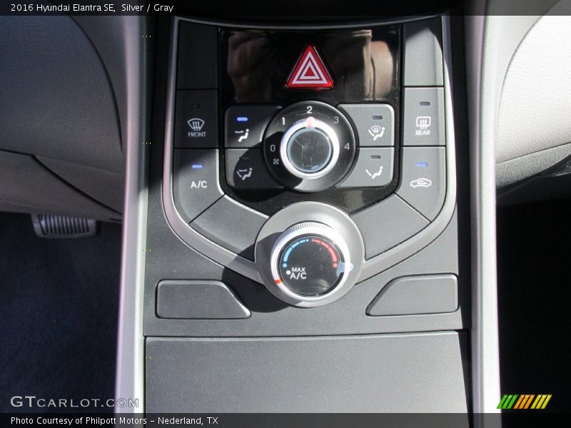 Silver / Gray 2016 Hyundai Elantra SE
