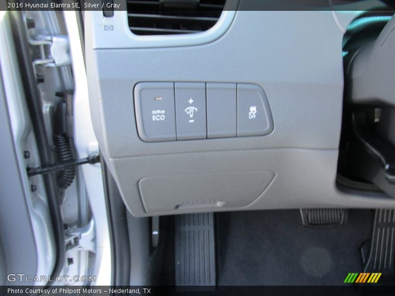 Silver / Gray 2016 Hyundai Elantra SE