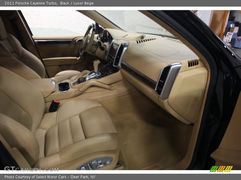 Black / Luxor Beige 2011 Porsche Cayenne Turbo