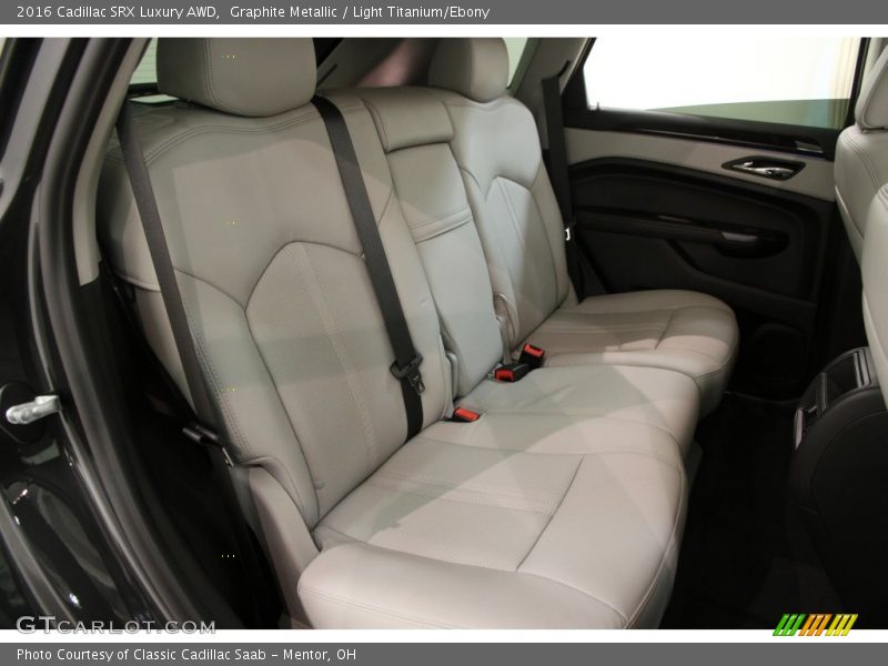 Graphite Metallic / Light Titanium/Ebony 2016 Cadillac SRX Luxury AWD