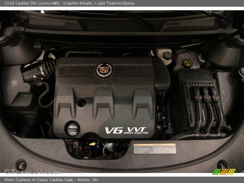 Graphite Metallic / Light Titanium/Ebony 2016 Cadillac SRX Luxury AWD