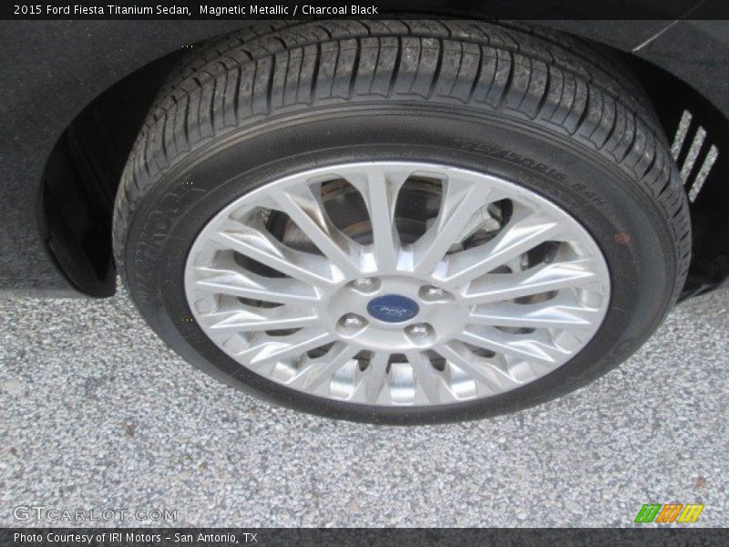 Magnetic Metallic / Charcoal Black 2015 Ford Fiesta Titanium Sedan