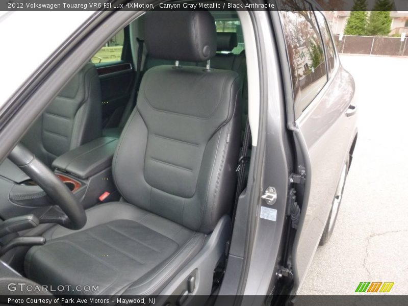 Canyon Gray Metallic / Black Anthracite 2012 Volkswagen Touareg VR6 FSI Lux 4XMotion