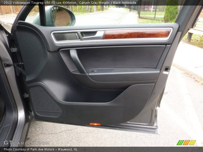 Canyon Gray Metallic / Black Anthracite 2012 Volkswagen Touareg VR6 FSI Lux 4XMotion