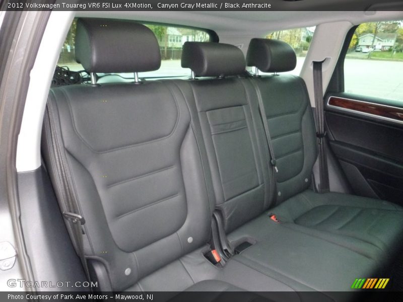 Canyon Gray Metallic / Black Anthracite 2012 Volkswagen Touareg VR6 FSI Lux 4XMotion