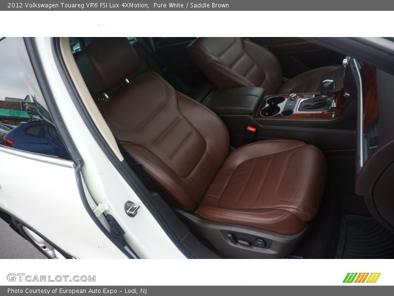 Pure White / Saddle Brown 2012 Volkswagen Touareg VR6 FSI Lux 4XMotion