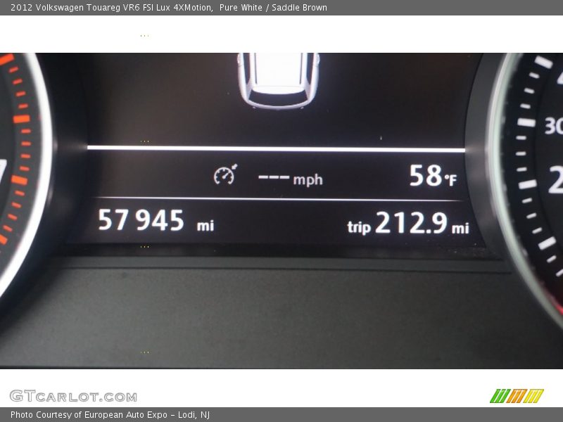 Pure White / Saddle Brown 2012 Volkswagen Touareg VR6 FSI Lux 4XMotion