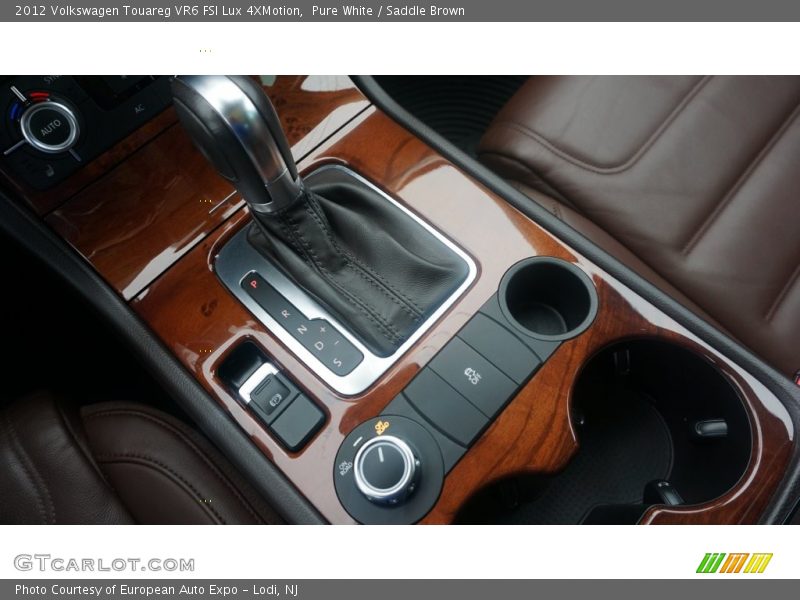 Pure White / Saddle Brown 2012 Volkswagen Touareg VR6 FSI Lux 4XMotion