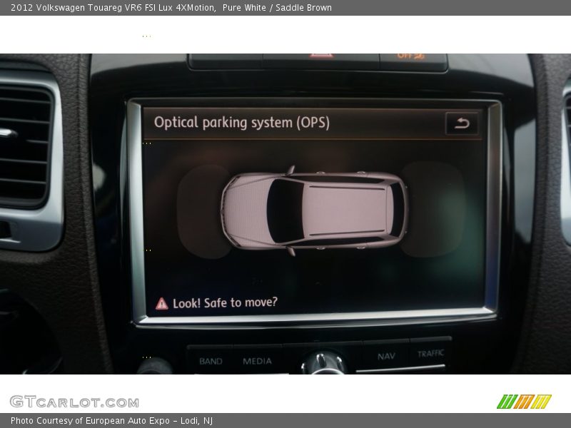 Pure White / Saddle Brown 2012 Volkswagen Touareg VR6 FSI Lux 4XMotion