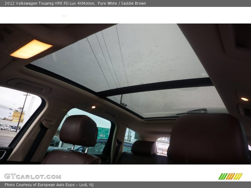 Pure White / Saddle Brown 2012 Volkswagen Touareg VR6 FSI Lux 4XMotion