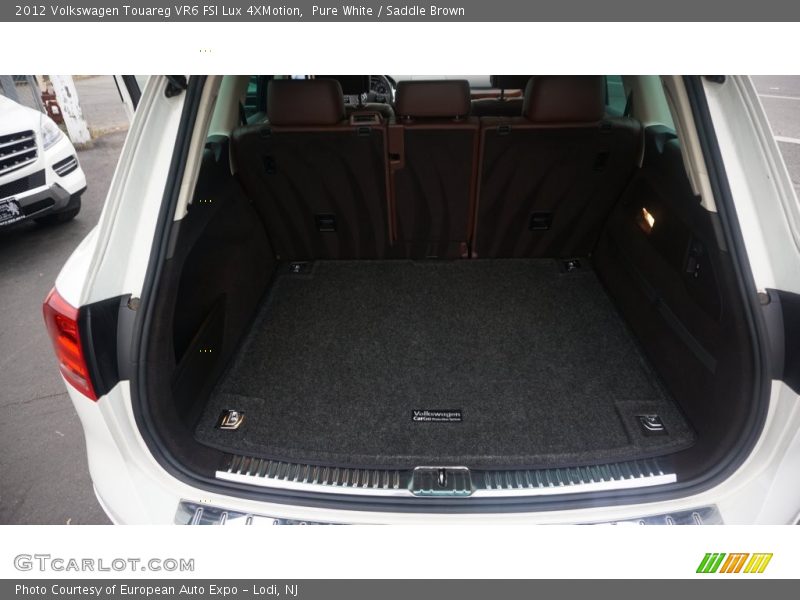 Pure White / Saddle Brown 2012 Volkswagen Touareg VR6 FSI Lux 4XMotion