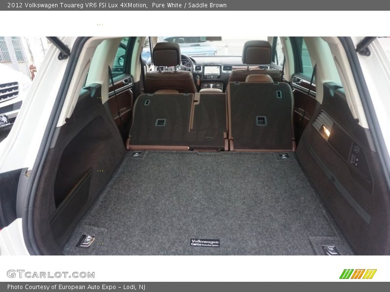 Pure White / Saddle Brown 2012 Volkswagen Touareg VR6 FSI Lux 4XMotion