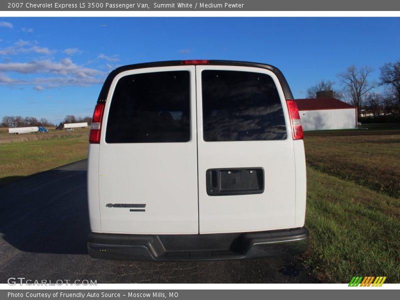 Summit White / Medium Pewter 2007 Chevrolet Express LS 3500 Passenger Van