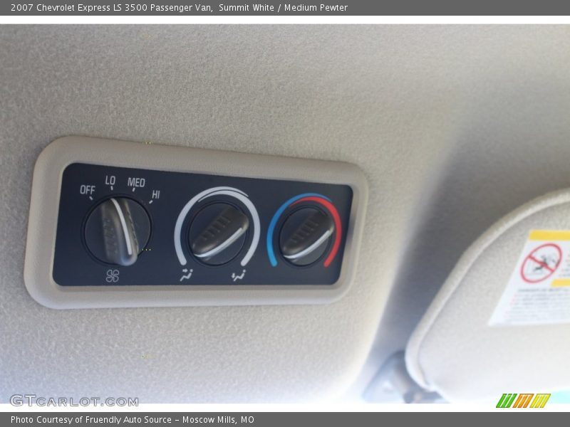Summit White / Medium Pewter 2007 Chevrolet Express LS 3500 Passenger Van