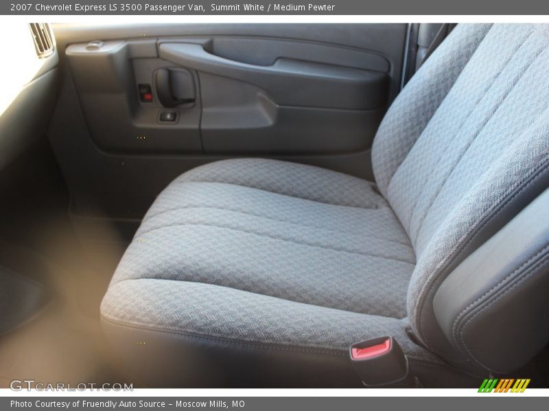Summit White / Medium Pewter 2007 Chevrolet Express LS 3500 Passenger Van