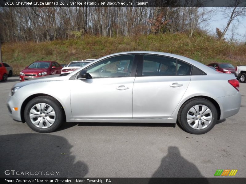 Silver Ice Metallic / Jet Black/Medium Titanium 2016 Chevrolet Cruze Limited LS