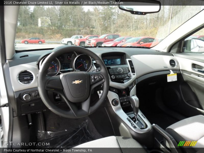 Silver Ice Metallic / Jet Black/Medium Titanium 2016 Chevrolet Cruze Limited LS