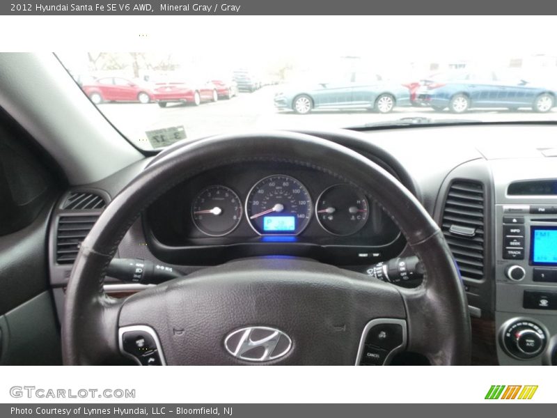 Mineral Gray / Gray 2012 Hyundai Santa Fe SE V6 AWD